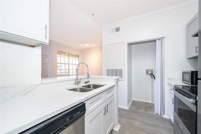 Building Photo - 2612 Robert Trent Jones Dr