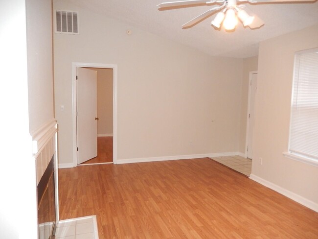 Building Photo - 1367 Idlewild Dr