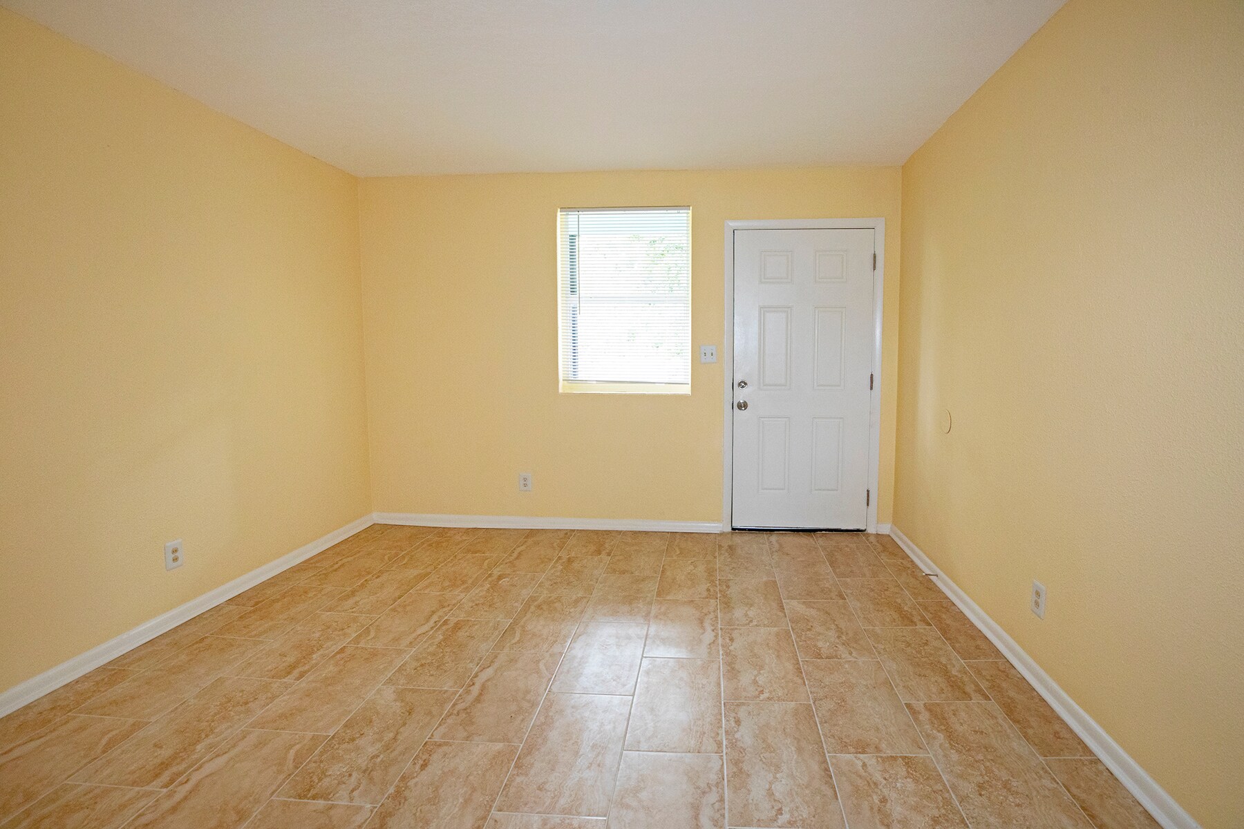 Building Photo - 1361 Bridier st