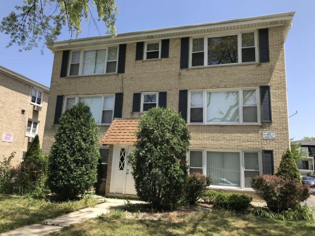 Primary Photo - 2 bedroom in OAK LAWN IL 60453