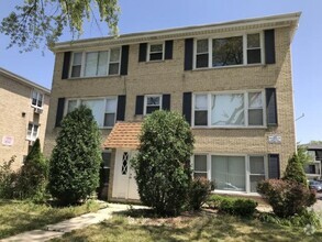 Building Photo - 2 bedroom in OAK LAWN IL 60453