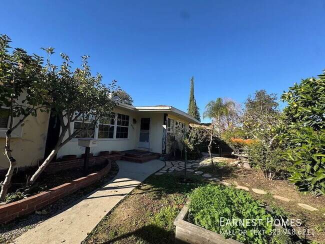 Building Photo - 6641 Murietta Ave