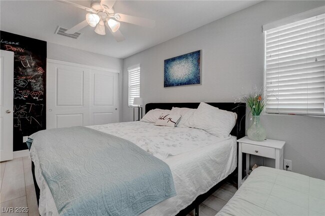 Building Photo - 10597 Cloud Whisper Dr
