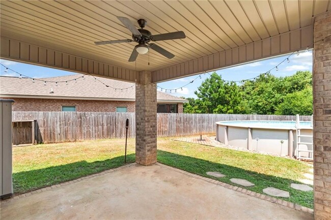 Building Photo - BEAUTIFUL HOME IN WEST MOBILE WITH POOL