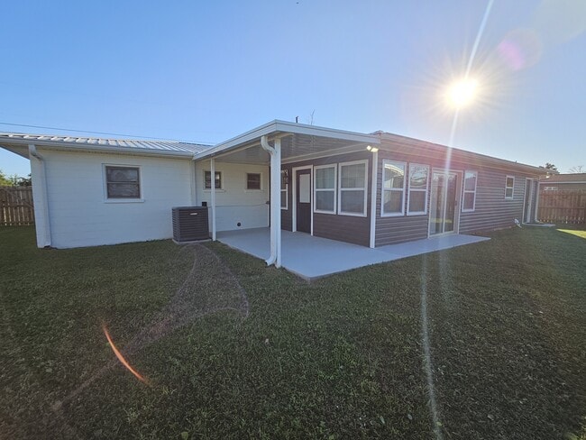 Building Photo - 6003 Pridgen St