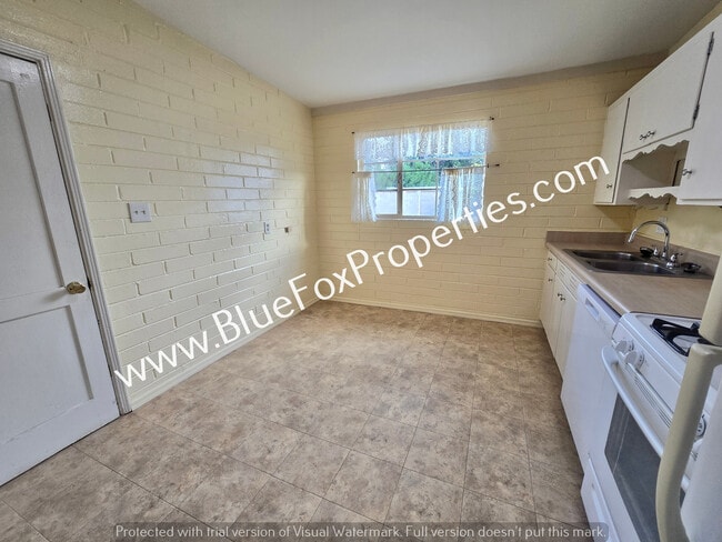 Building Photo - 3240 E Halcyon Pl