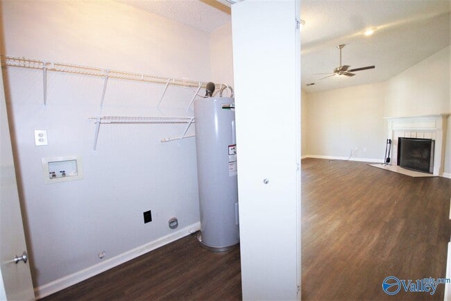 Building Photo - 252 Mountain Creek Dr