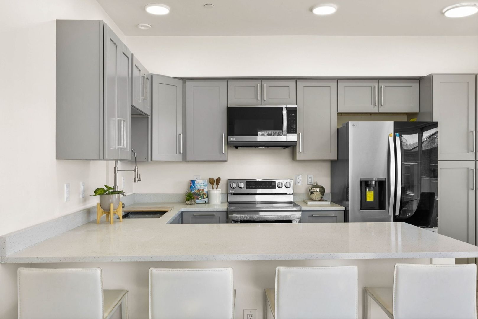 Building Photo - 3576 W 66th Ave