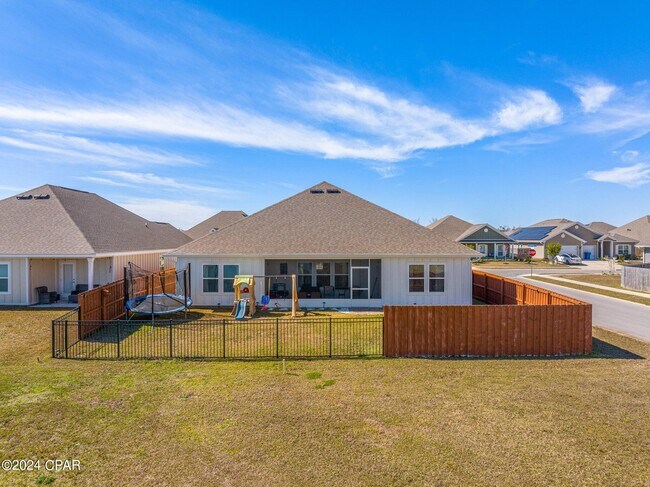 Building Photo - 317 Highbrook Rd