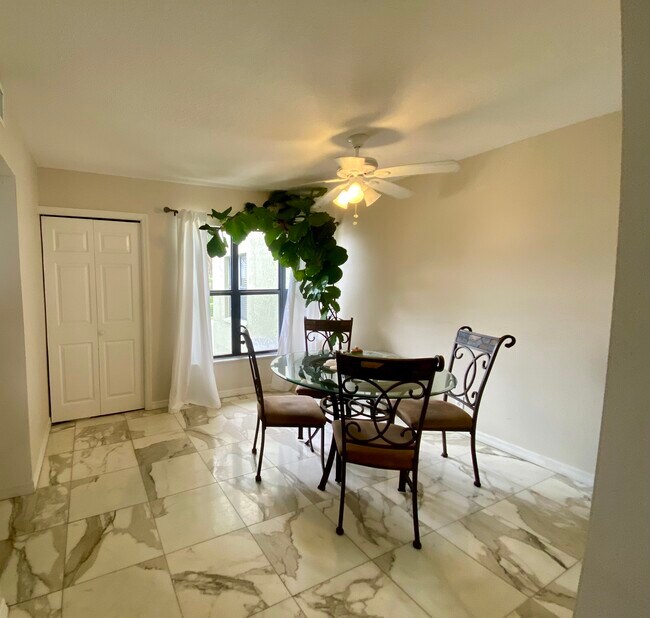 Building Photo - 4809 Florida A1A