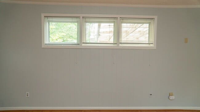 Building Photo - Four bedroom in Nashville