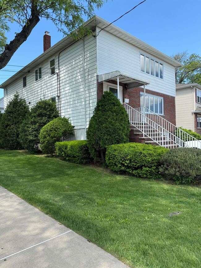 Building Photo - 203 Terrace Ave