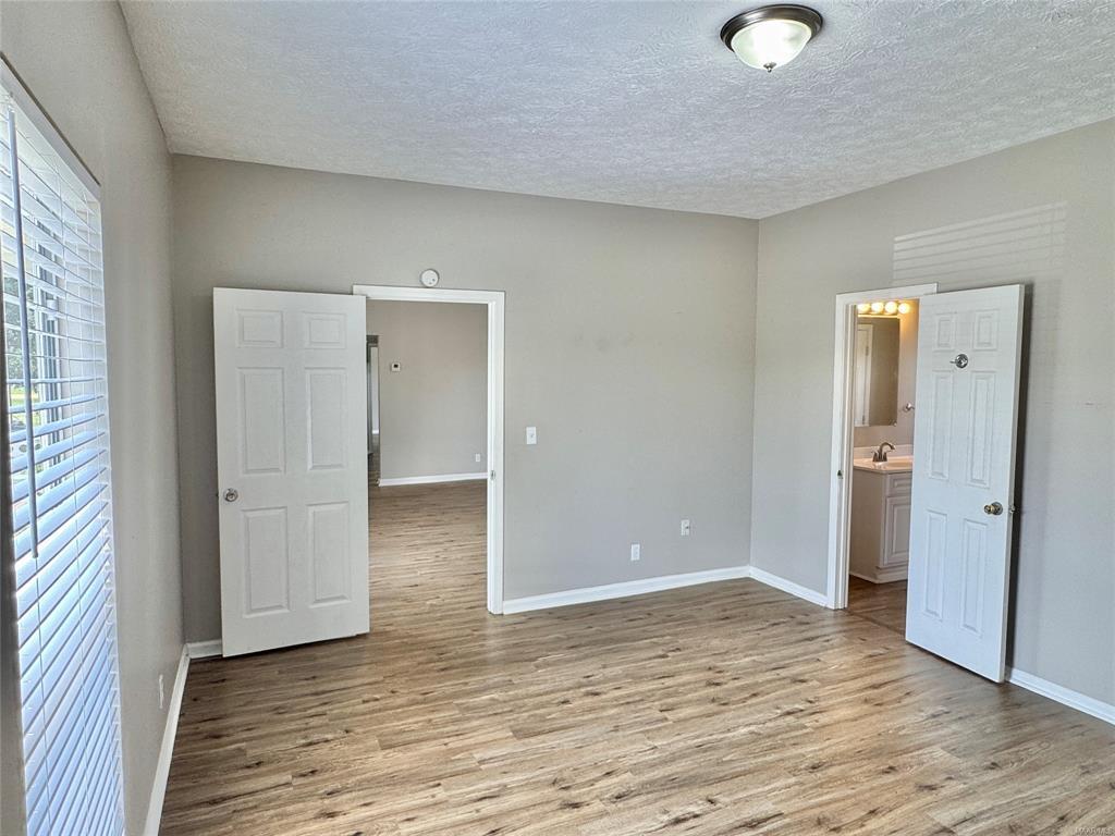 Building Photo - 1520 Hogan Rd