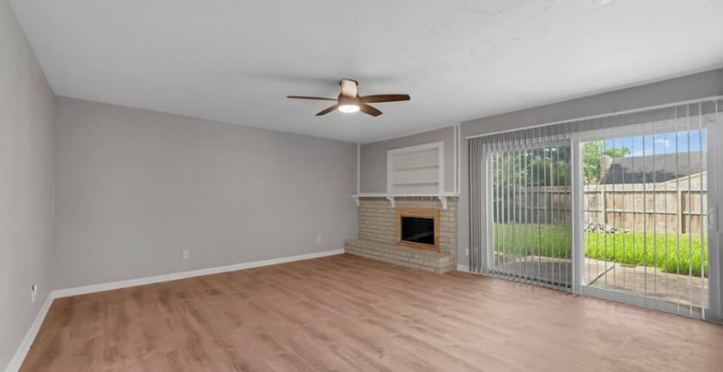 Building Photo - 2239 Fairgreen Dr