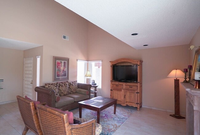 Building Photo - Beautifully Furnished Condo with Mountain ...