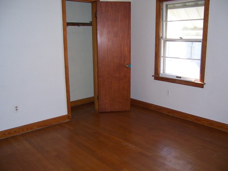 Bedroom 01 - 1909 Baltimore Pike
