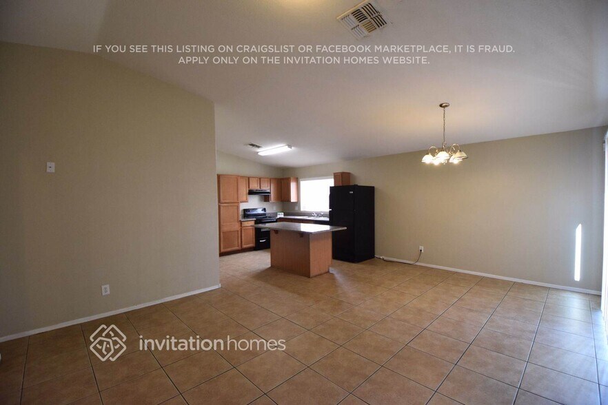 Building Photo - 5409 S 7th Dr