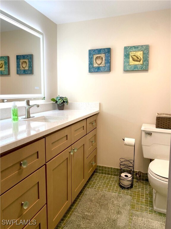 Primary Photo - 51 Glades Blvd