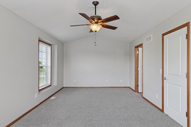 Building Photo - 15130 Fanning Dr N