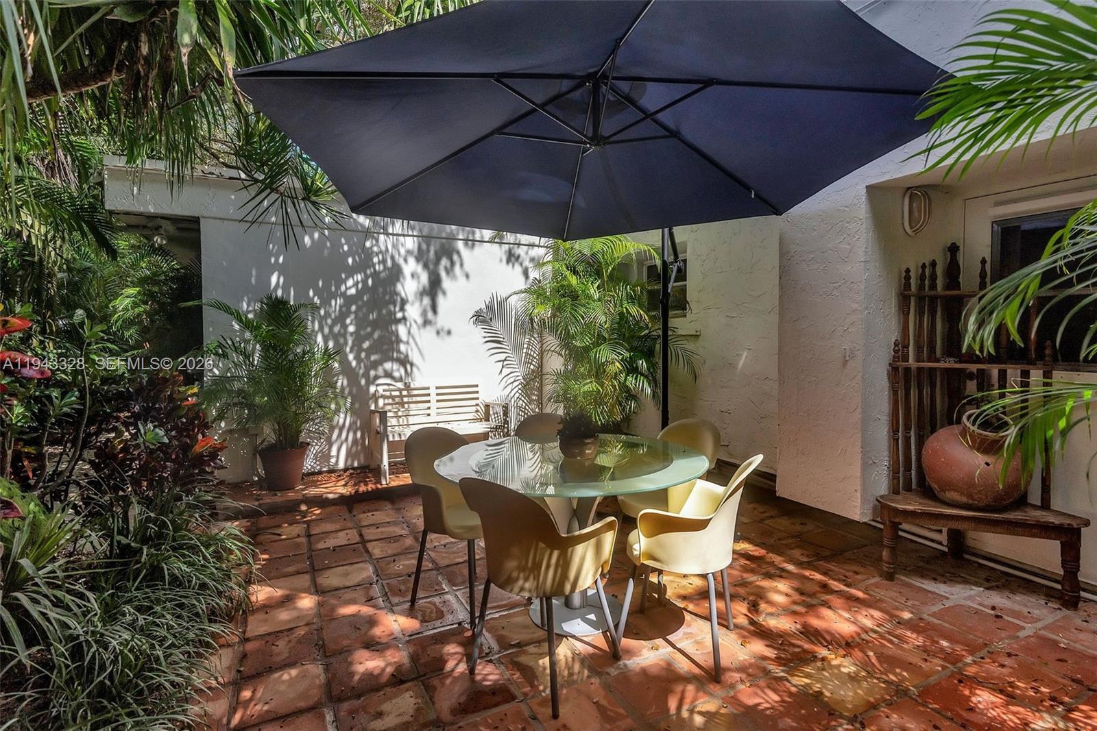 Building Photo - 5845 SW 88th St