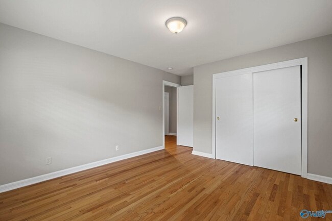Building Photo - 1508 Owens Dr SE