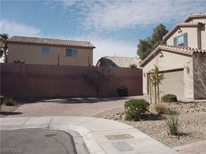 Building Photo - 9092 Jade Vine Ave
