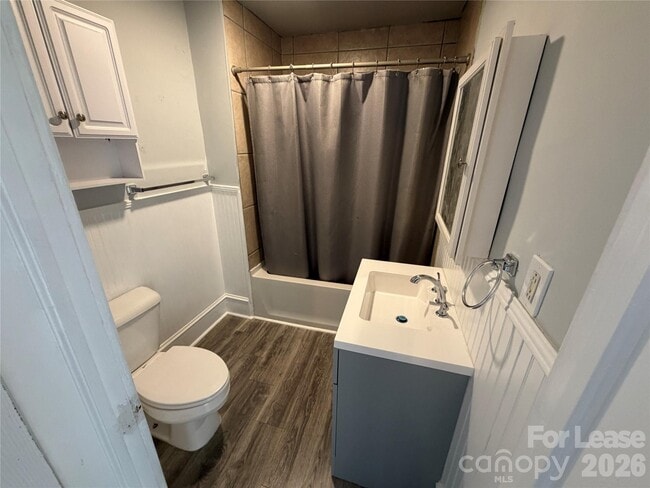 Building Photo - 1500 Allen St