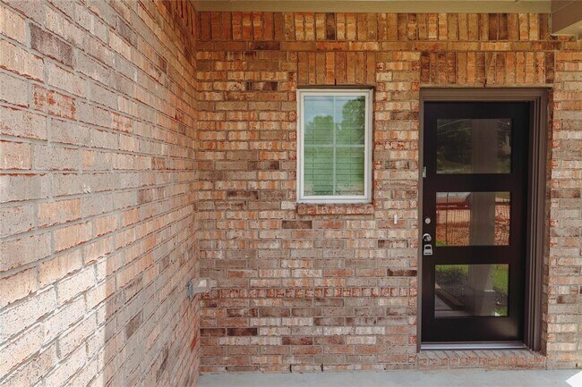 Building Photo - 8563 Blueberry Ash St