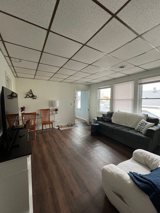 Building Photo - 1511 Oregon St