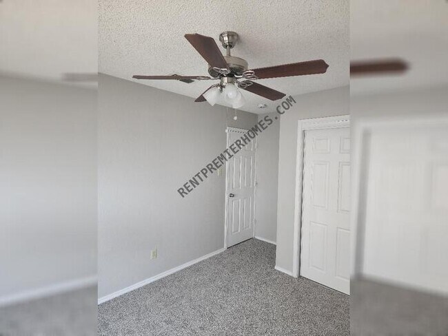 Building Photo - 1805 Dorchester St