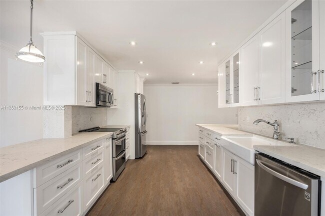 Building Photo - 1261 San Miguel Ave