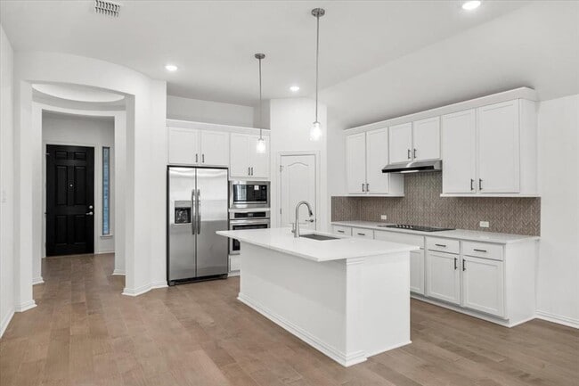 Building Photo - 1429 Cole Ests Dr