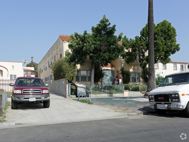 Building Photo - Los Palos Apartments