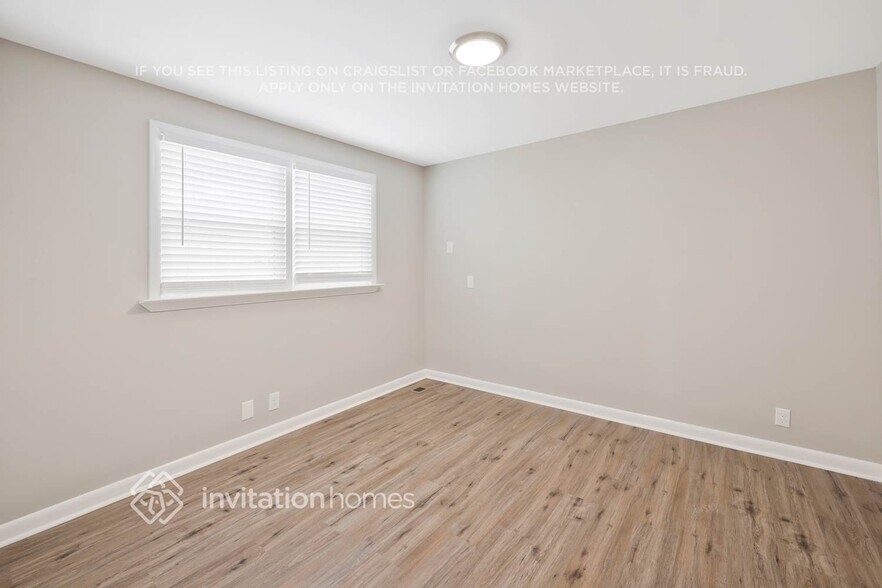 Building Photo - 907 Rexdale Dr