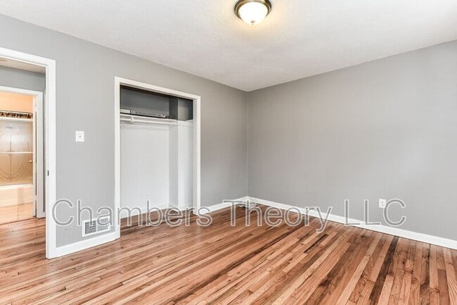 Building Photo - 6607 Berkshire Dr