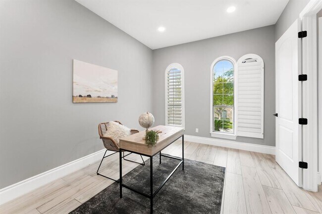 Building Photo - 13500 Coleto Creek Trail