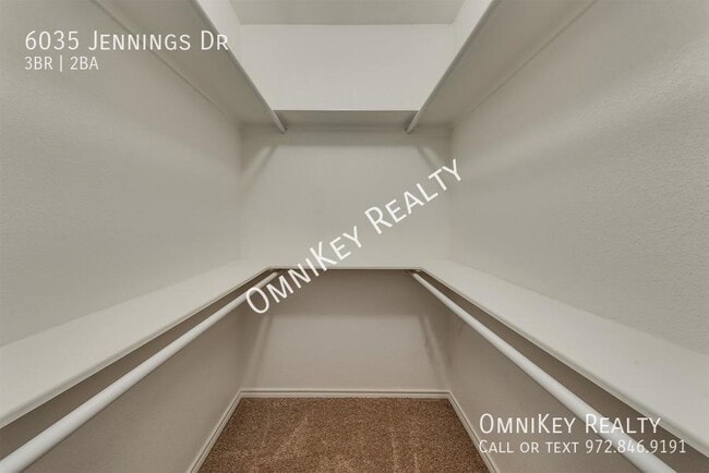 Building Photo - 6035 Jennings Dr