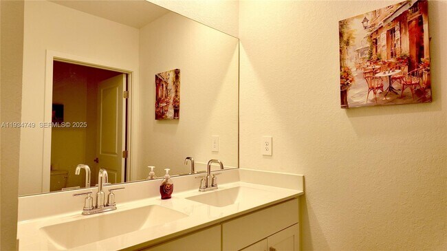 Building Photo - 12913 SW 265th Ter