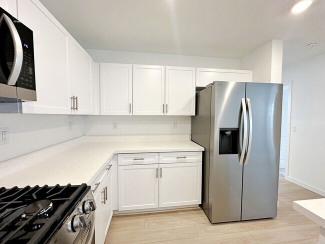 Building Photo - BRAND NEW BUILD! 2 BEDROOM TOWNHOME!