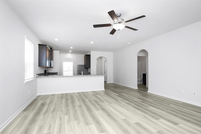 Building Photo - 462 Amberwood Pk Dr