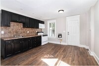 Building Photo - 551 Radnor St