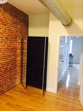 Building Photo - 175 Washington St