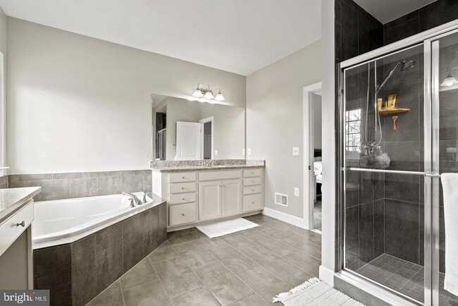 Building Photo - 9228 Clementine Ct
