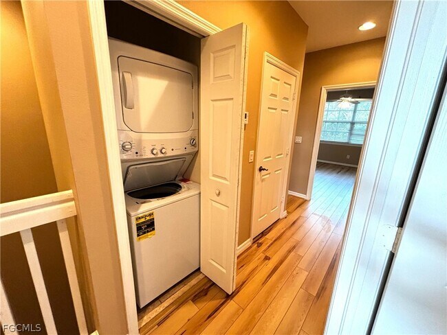 Building Photo - 3960 Cherrybrook Loop