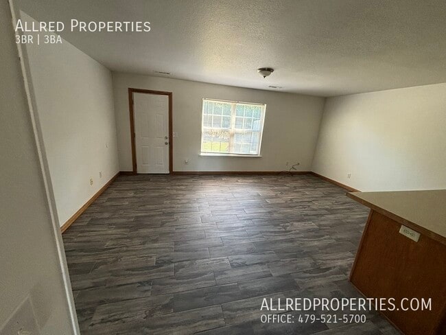 Building Photo - 2929 Meridian Pl