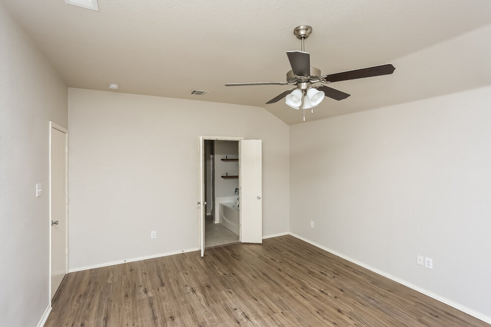 Building Photo - 10921 Emerald Park Ln