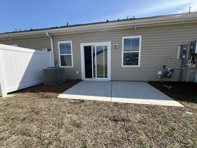 Building Photo - 5062 Georgetown Dr