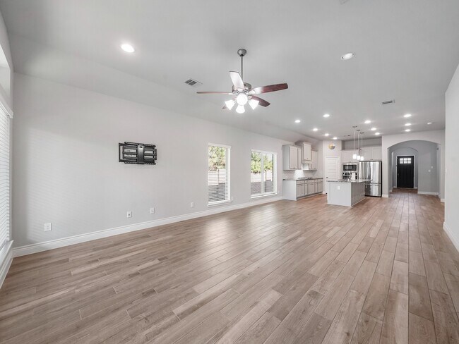 Building Photo - 15039 Montezuma Quail Dr