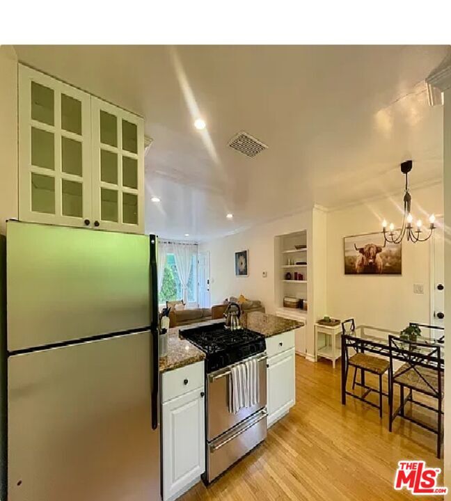 Building Photo - 938 6th St