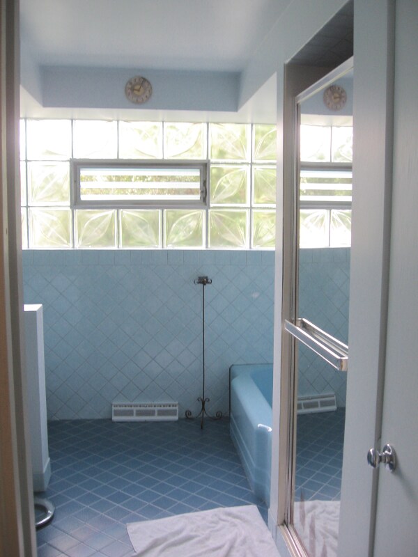 Building Photo - 3746 Fairview Ave